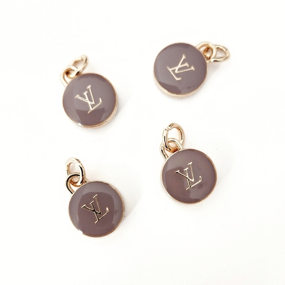 Louis Vuitton Accessories - Louis Vuitton Zipper Pull Charm - Grayish